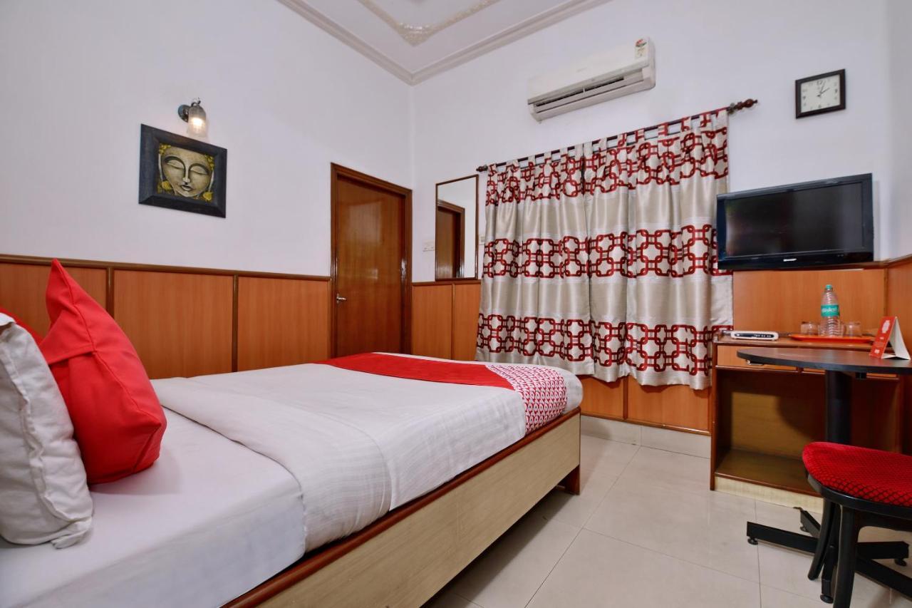 Oyo 3436 Shree Utsav Palace Guest House Kalkutta Exterior foto